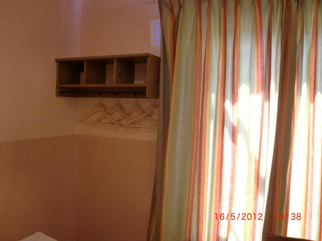 Budget Hotel Neutraal Amsterdam Ruang foto